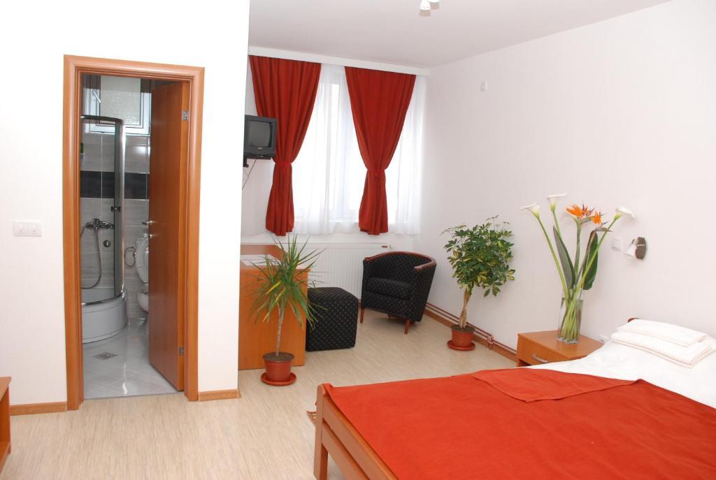 M Garni Hotel Vranje Quarto foto